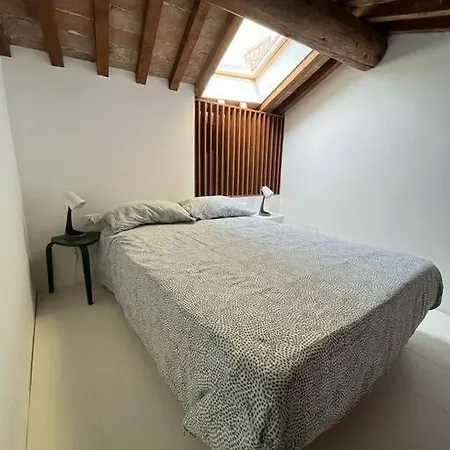 Elegante In Casa Storica-borgo Portello *