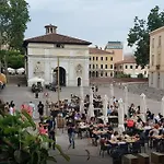 Elegante In Casa Storica-borgo Portello Πάδοβα